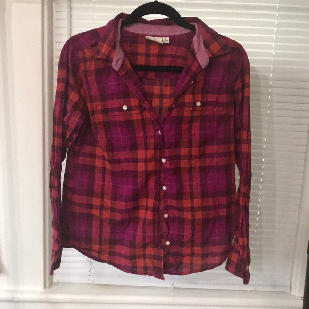 St. John’s bay 100 % cotton button up